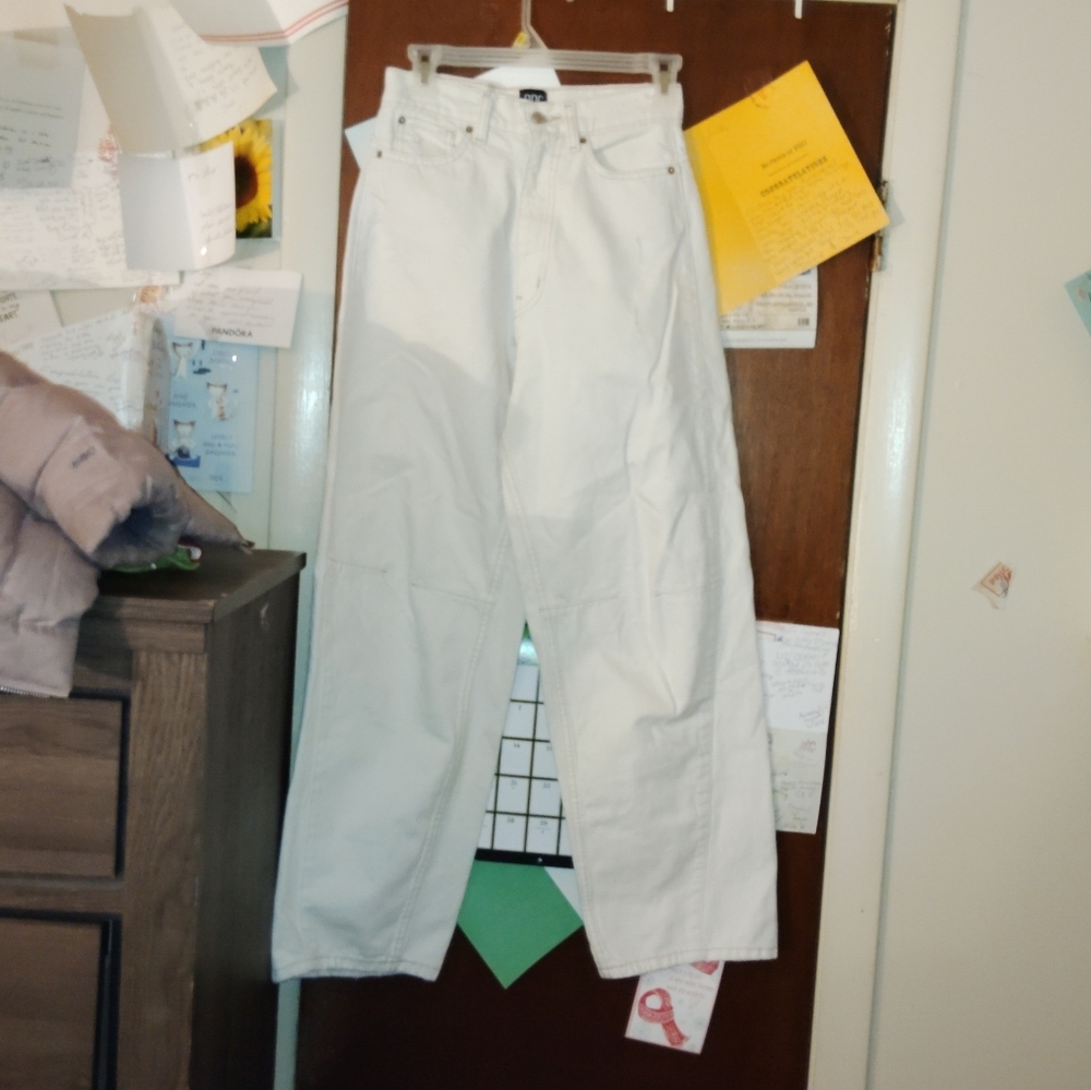 BDG high rise extreme baggy white jeans - 24" - Picture 3 of 13